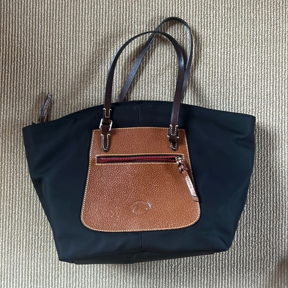 Dooney & Bourke Nylon and leather large shopper tote - Picture 2 of 7